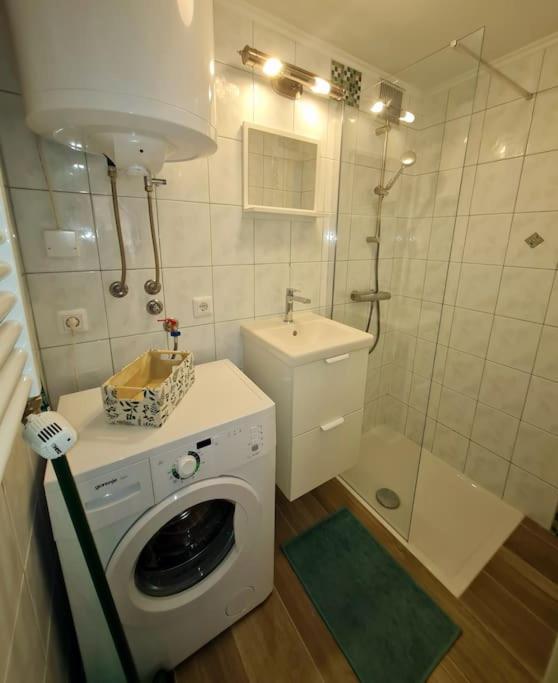 Apartma Juli ゴレンスカ地方 エクステリア 写真